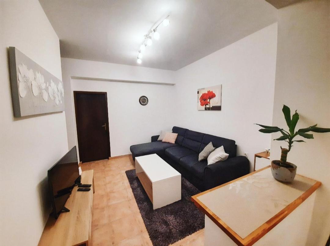 Apartment Nena Near The City Center With Free Parking بولا المظهر الخارجي الصورة