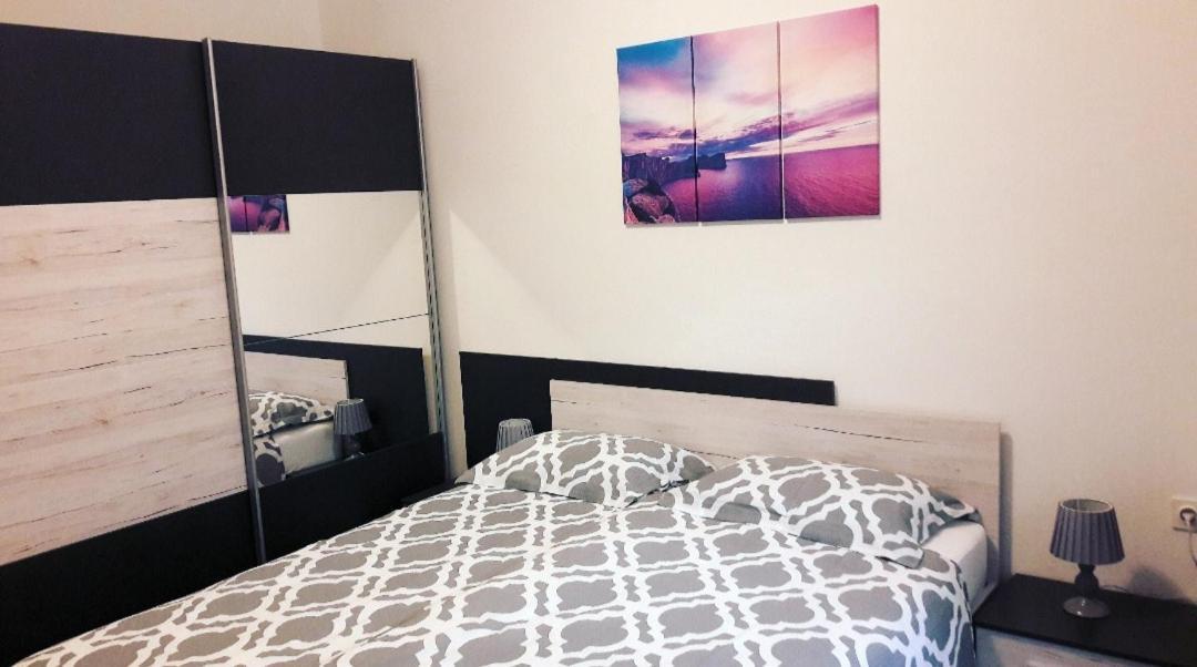 Apartment Nena Near The City Center With Free Parking بولا المظهر الخارجي الصورة